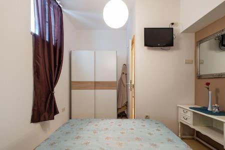 Apartmani Jelena Omiš Exterior foto